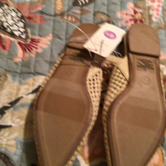 A New Day Cream Sandal 6.5 - Picture 2 of 2